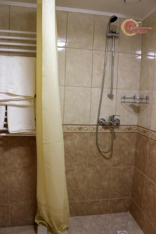 Sokolyne Gnizdo Hotel Korostov Bagian luar foto